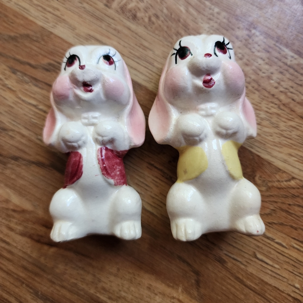 1950s Dog Salt And Pepper Shaker - Red and Yellow
